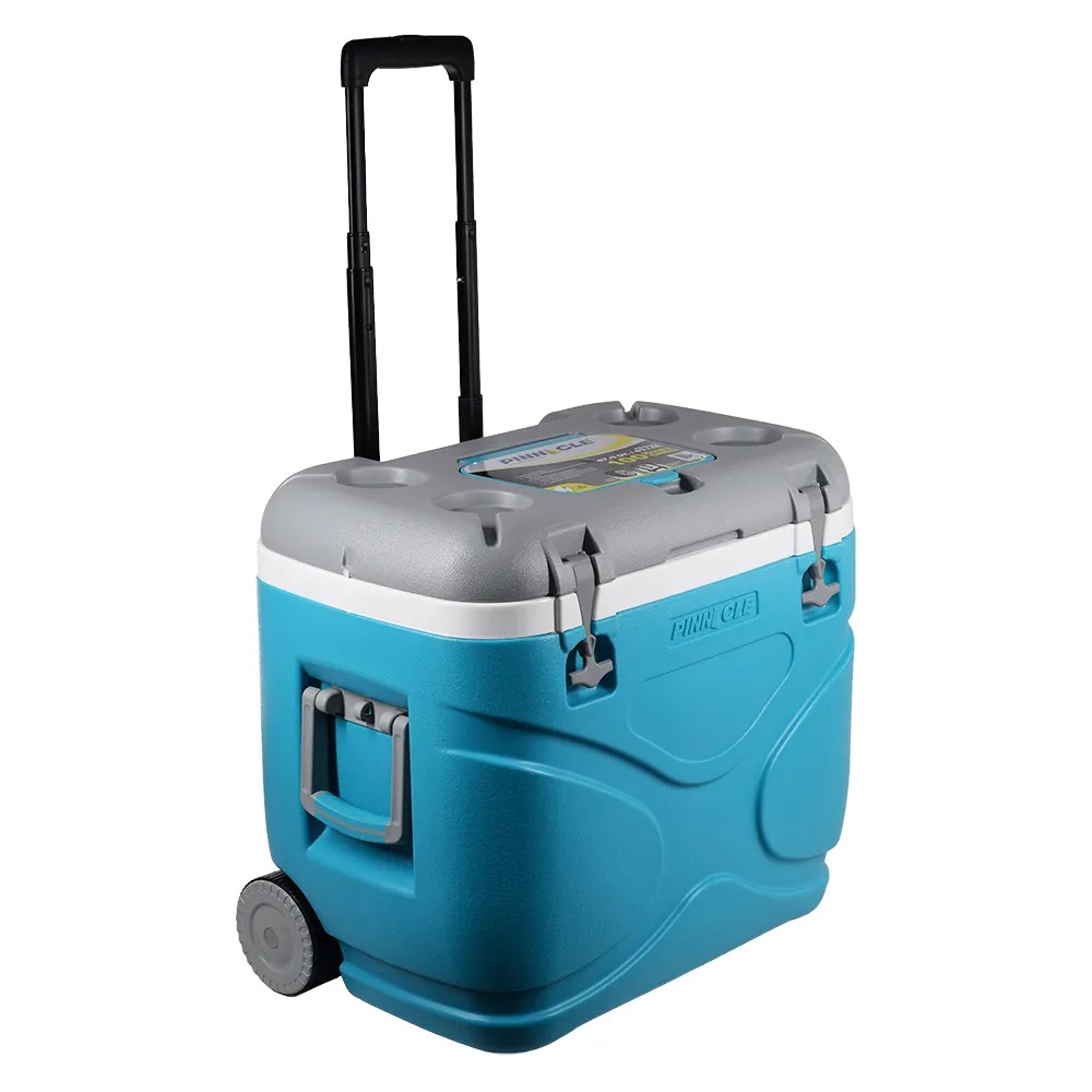 NEVERA 45LT RUEDAS Y MANIJA AZUL CIELO